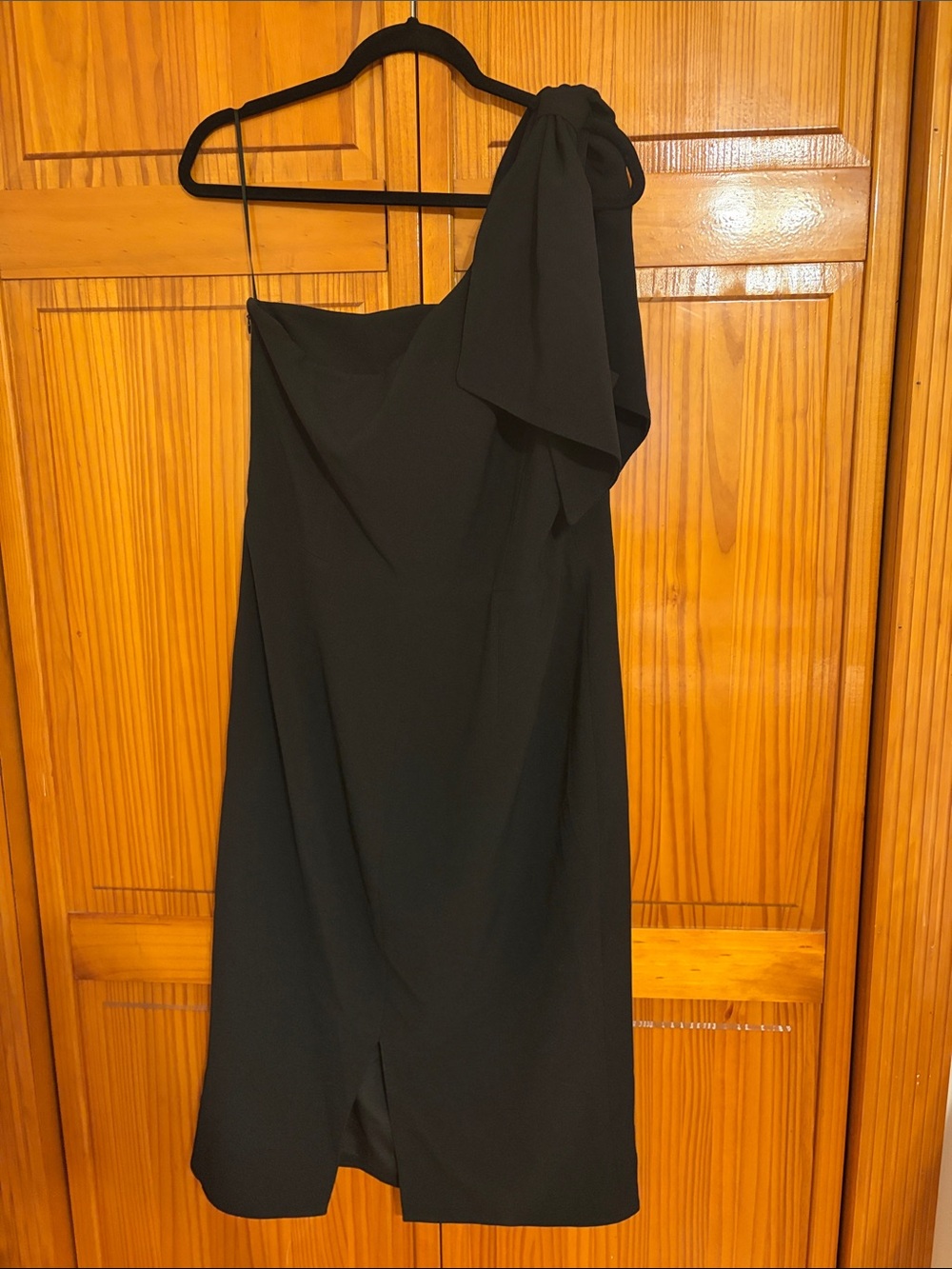 Dress the Population One-Shoulder Black Midi Dress - Picture 2 of 7